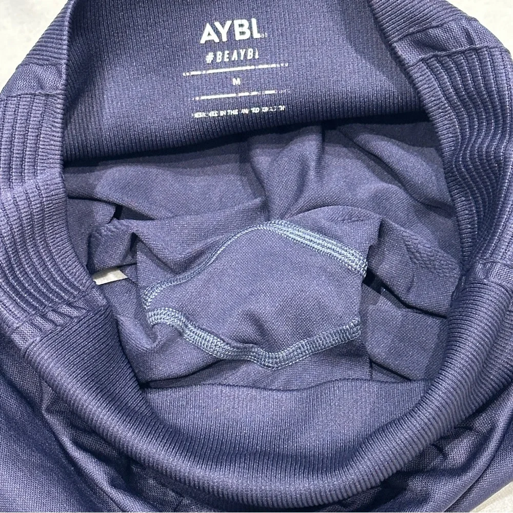 AYBL shorts size
